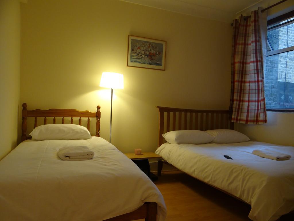 Vallance Road House London Bagian luar foto