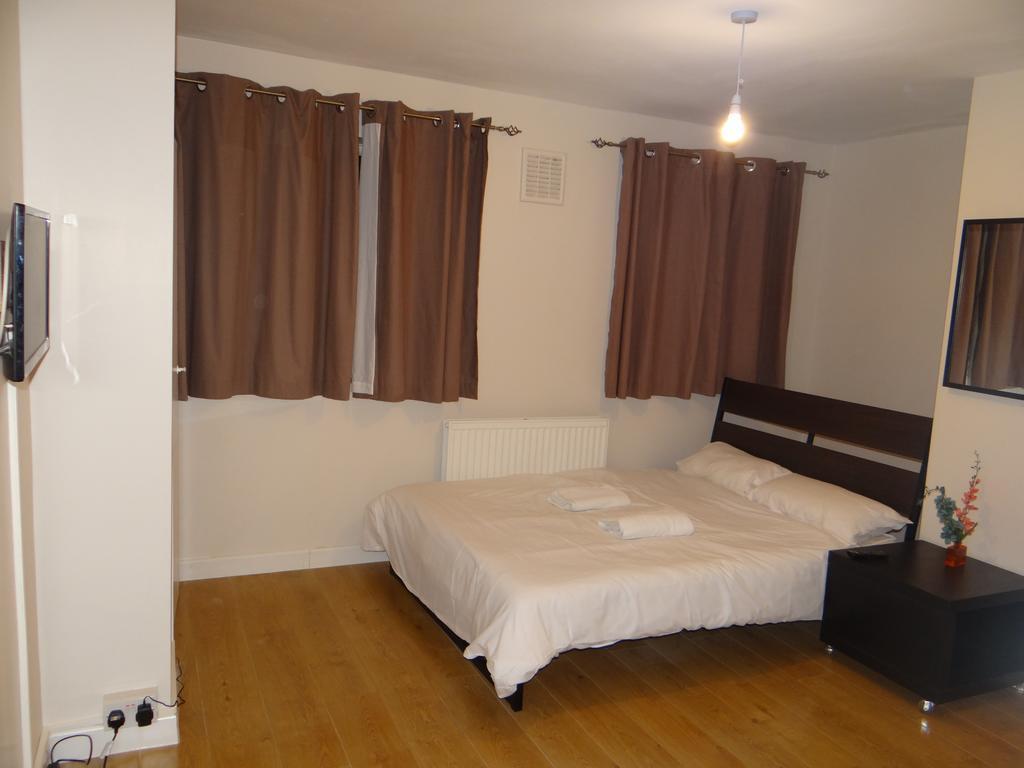 Vallance Road House London Bagian luar foto